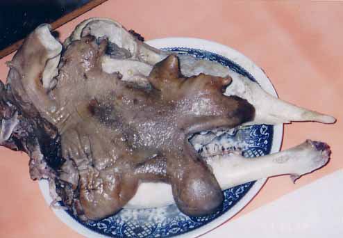 (羊の頭の姿煮)